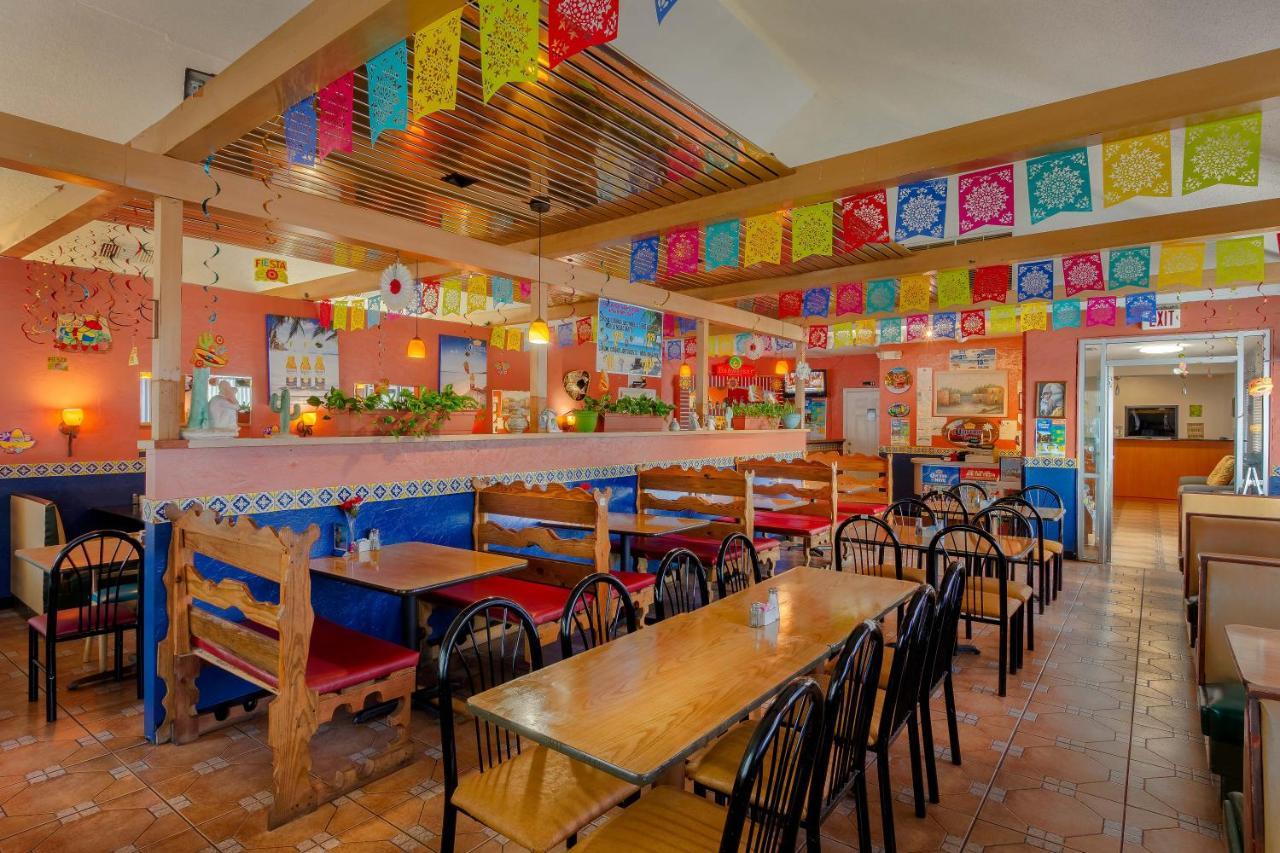 Bayside Inn Pinellas Park - Clearwater ภายนอก รูปภาพ