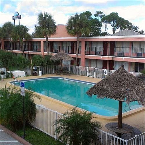 Bayside Inn Pinellas Park - Clearwater ภายนอก รูปภาพ