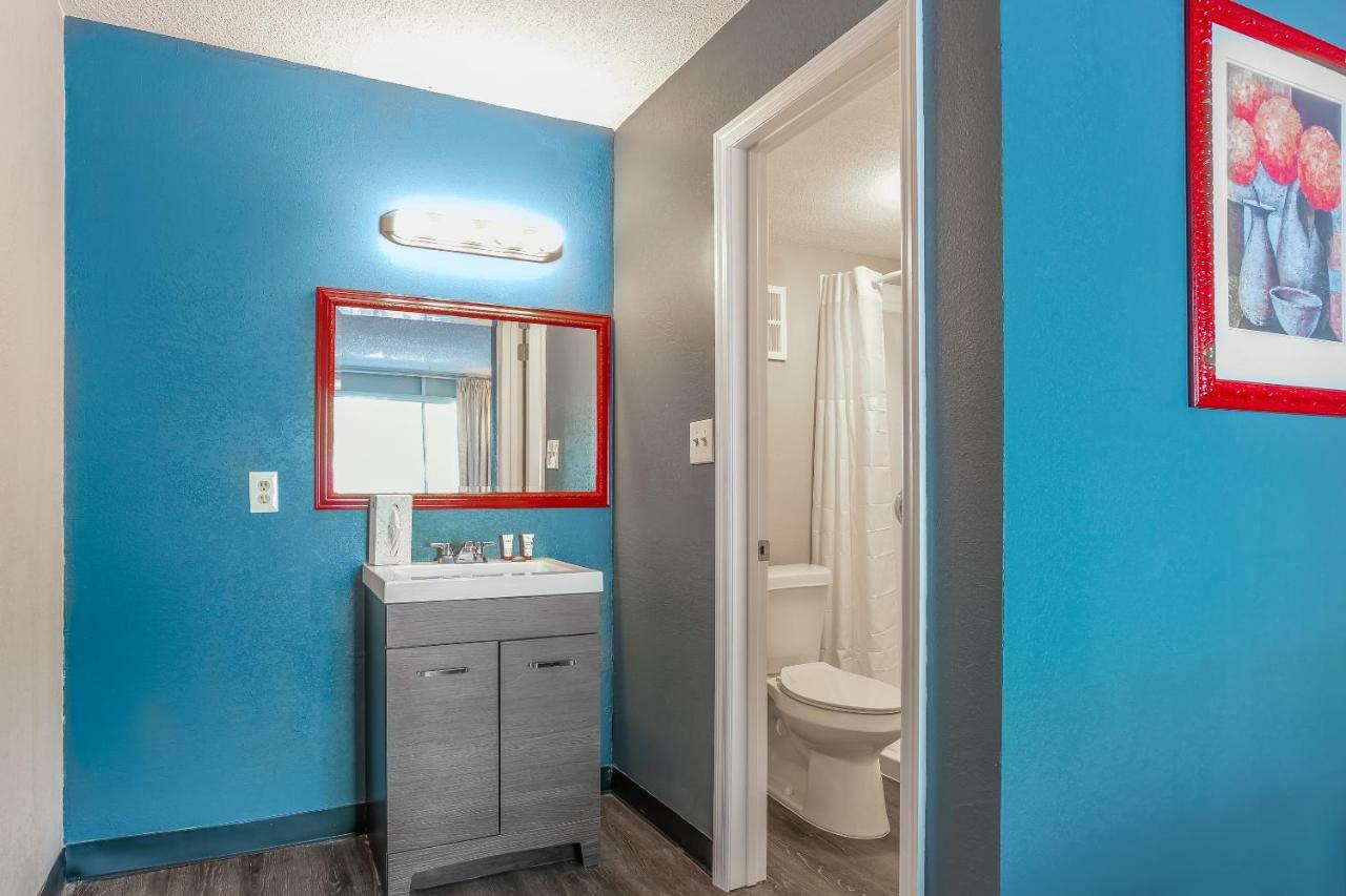 Bayside Inn Pinellas Park - Clearwater ภายนอก รูปภาพ