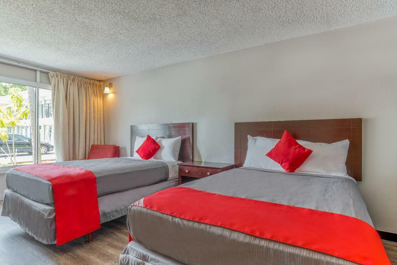 Bayside Inn Pinellas Park - Clearwater ภายนอก รูปภาพ