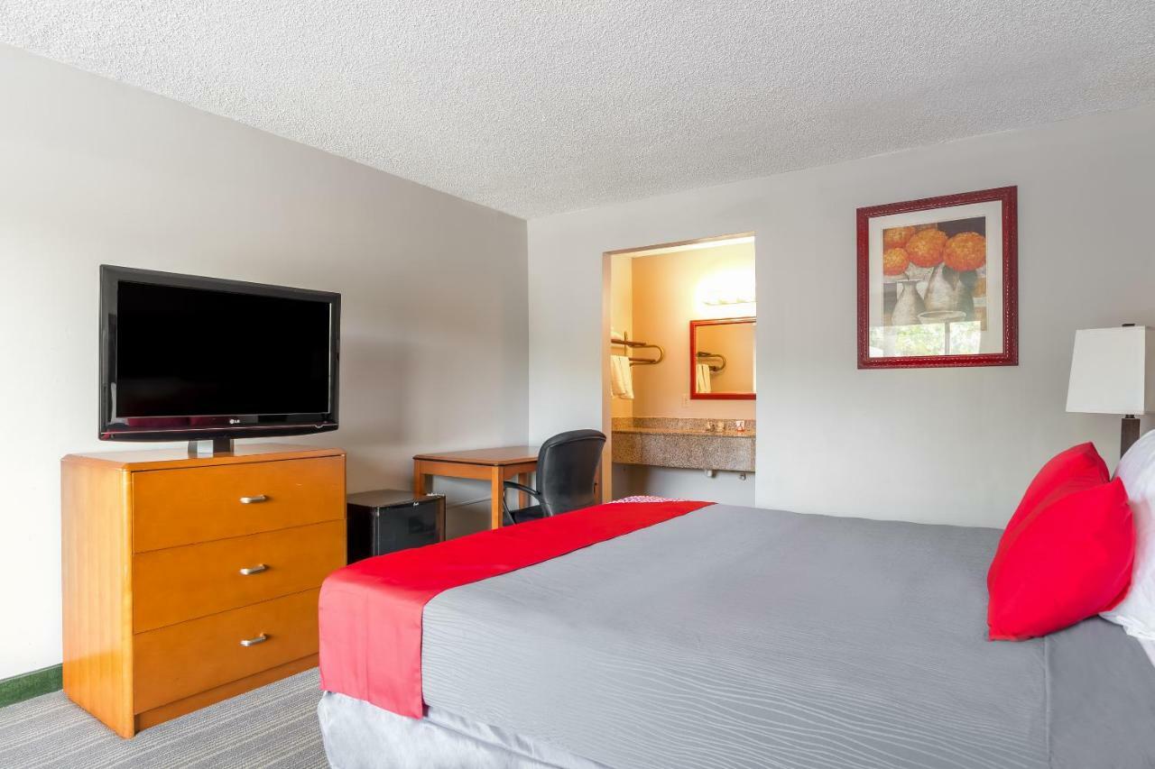 Bayside Inn Pinellas Park - Clearwater ภายนอก รูปภาพ
