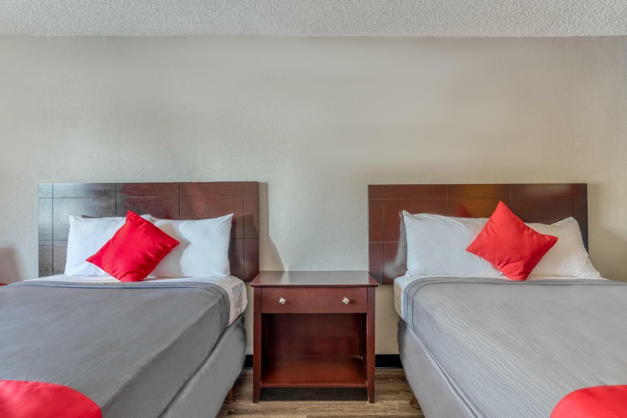 Bayside Inn Pinellas Park - Clearwater ภายนอก รูปภาพ