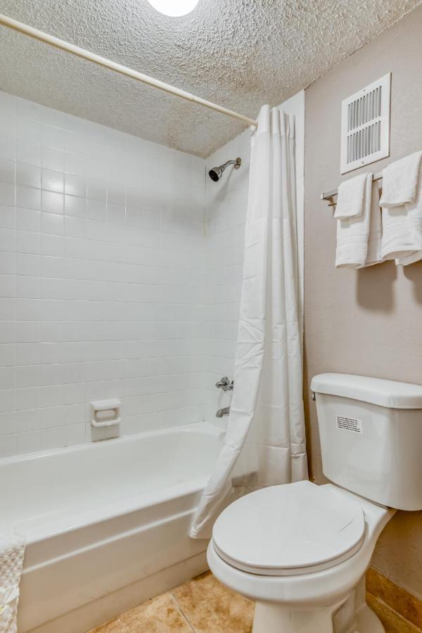 Bayside Inn Pinellas Park - Clearwater ภายนอก รูปภาพ